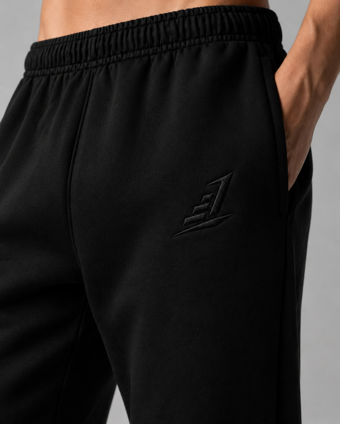 Levels Men’s Relaxed Fit Joggers Deep Black