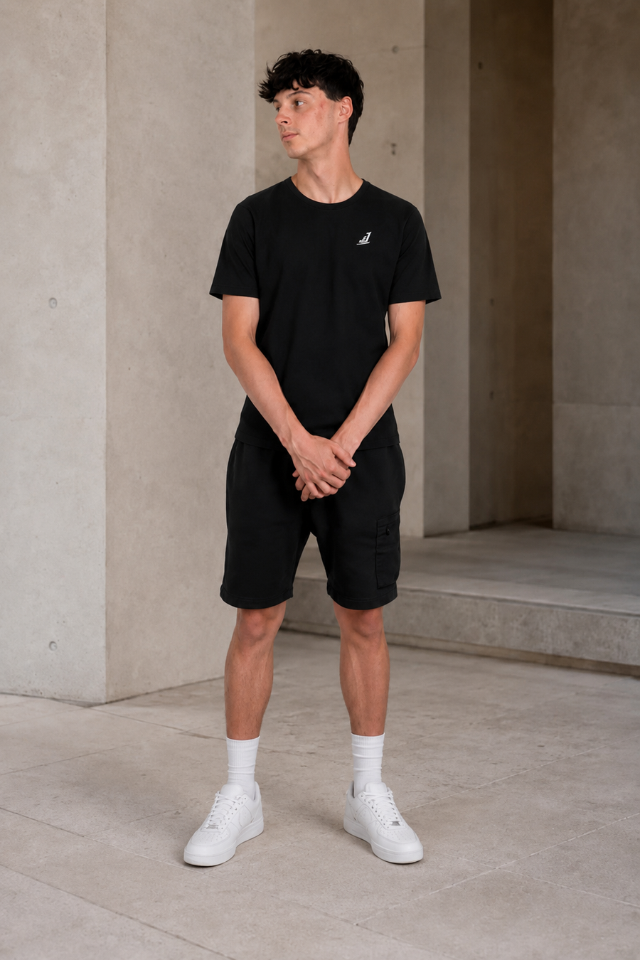 Men’s Levels Signature Embroidered Casual Tee – Black
